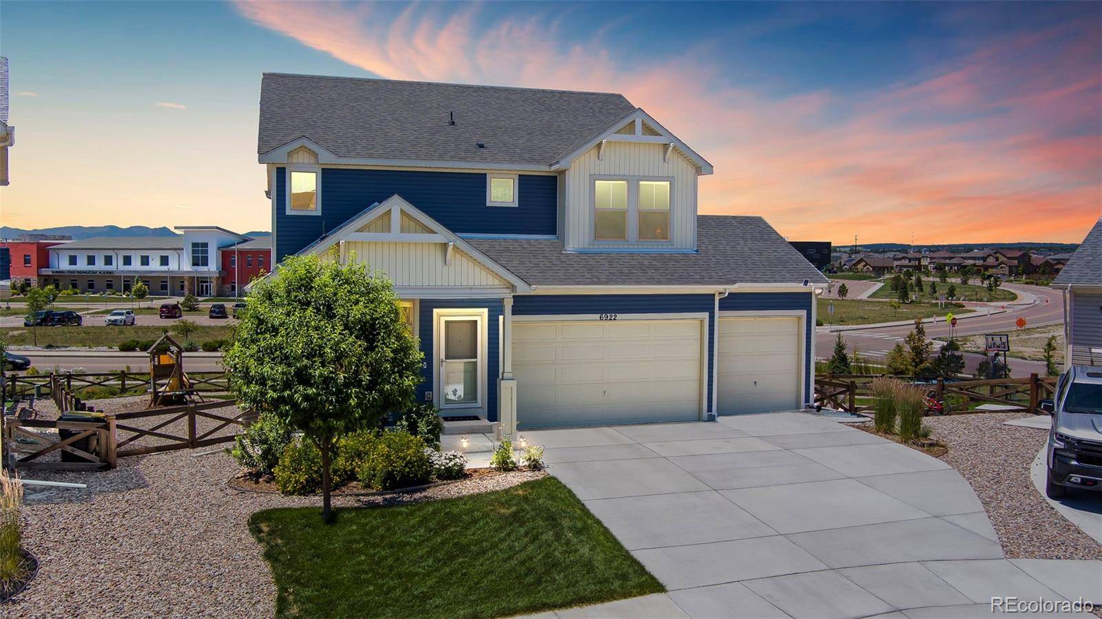 6922 Backcountry LOOP, Colorado Springs, CO 80927