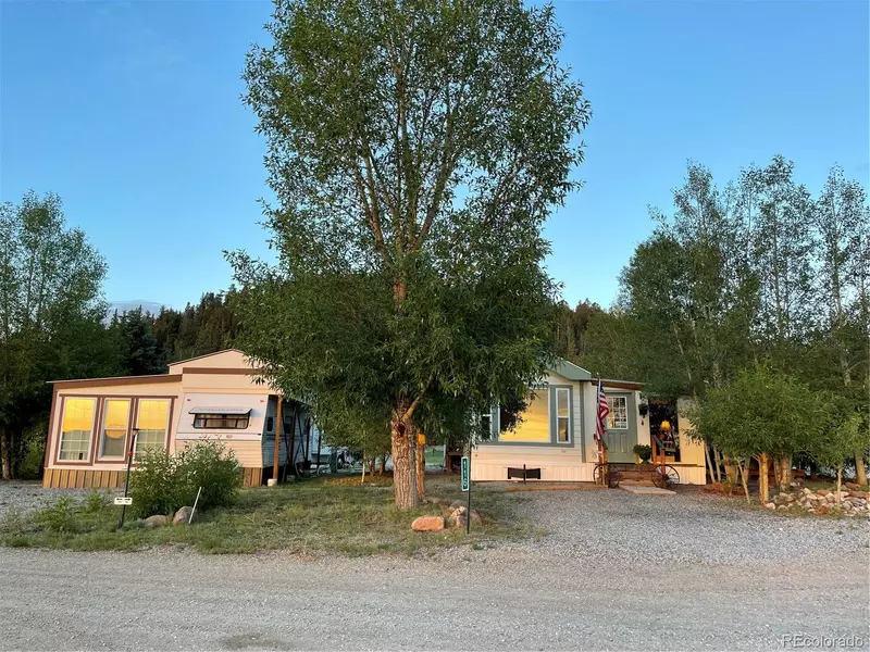 124 Clubcar RD, Hartsel, CO 80449