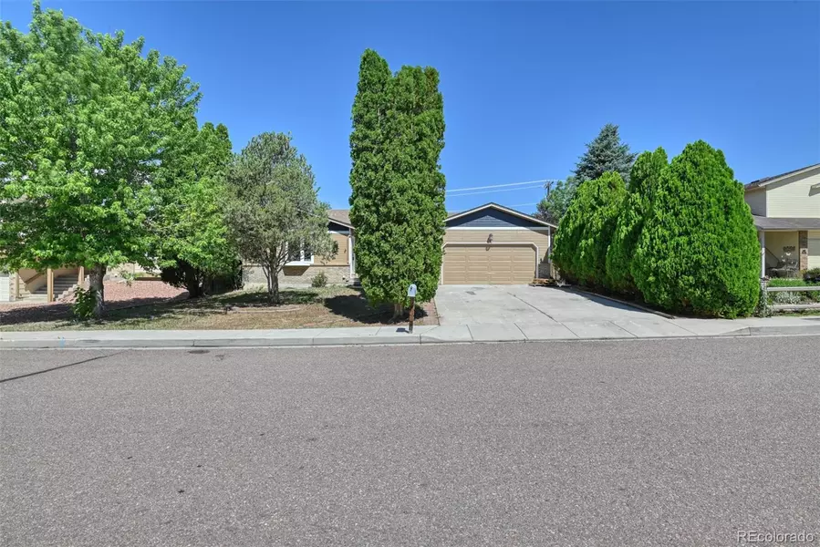 7810 Woody Creek DR, Colorado Springs, CO 80911