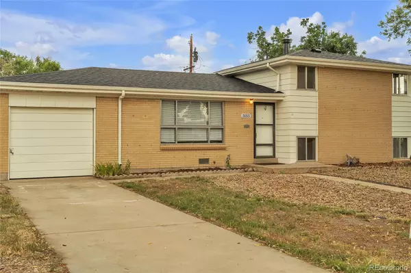 Aurora, CO 80011,3055 Carson ST