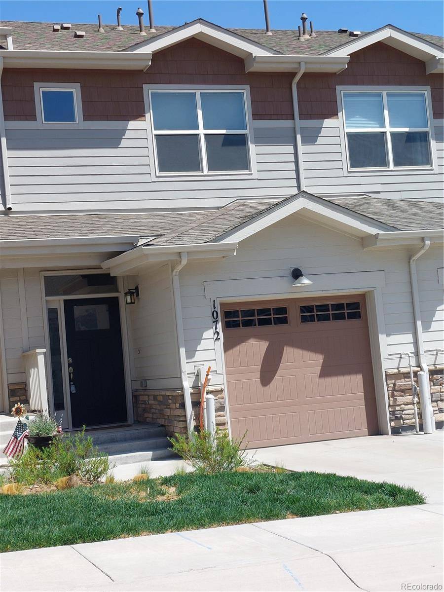 1072 Oak CIR, Lakewood, CO 80215
