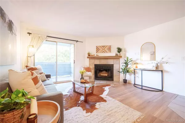 Boulder, CO 80301,4650 White Rock CIR #12