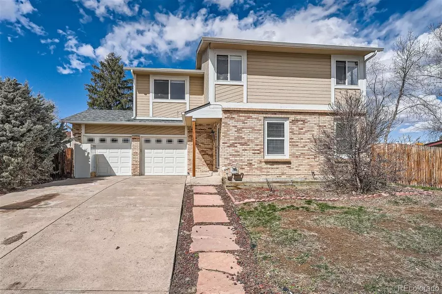 9671 W Dumbarton PL, Littleton, CO 80123