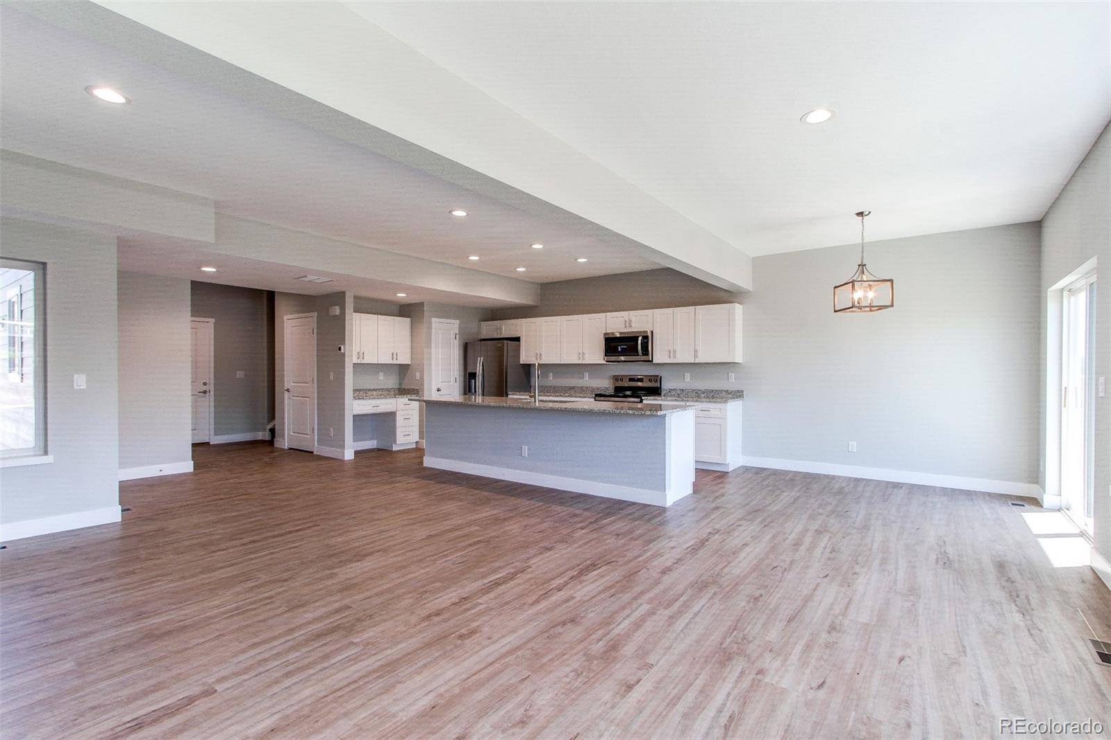 Fort Morgan, CO 80701,437 Molly LN