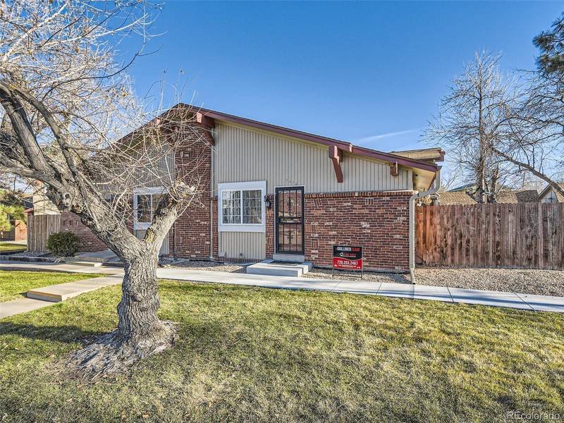 7476 W Roxbury PL, Littleton, CO 80128