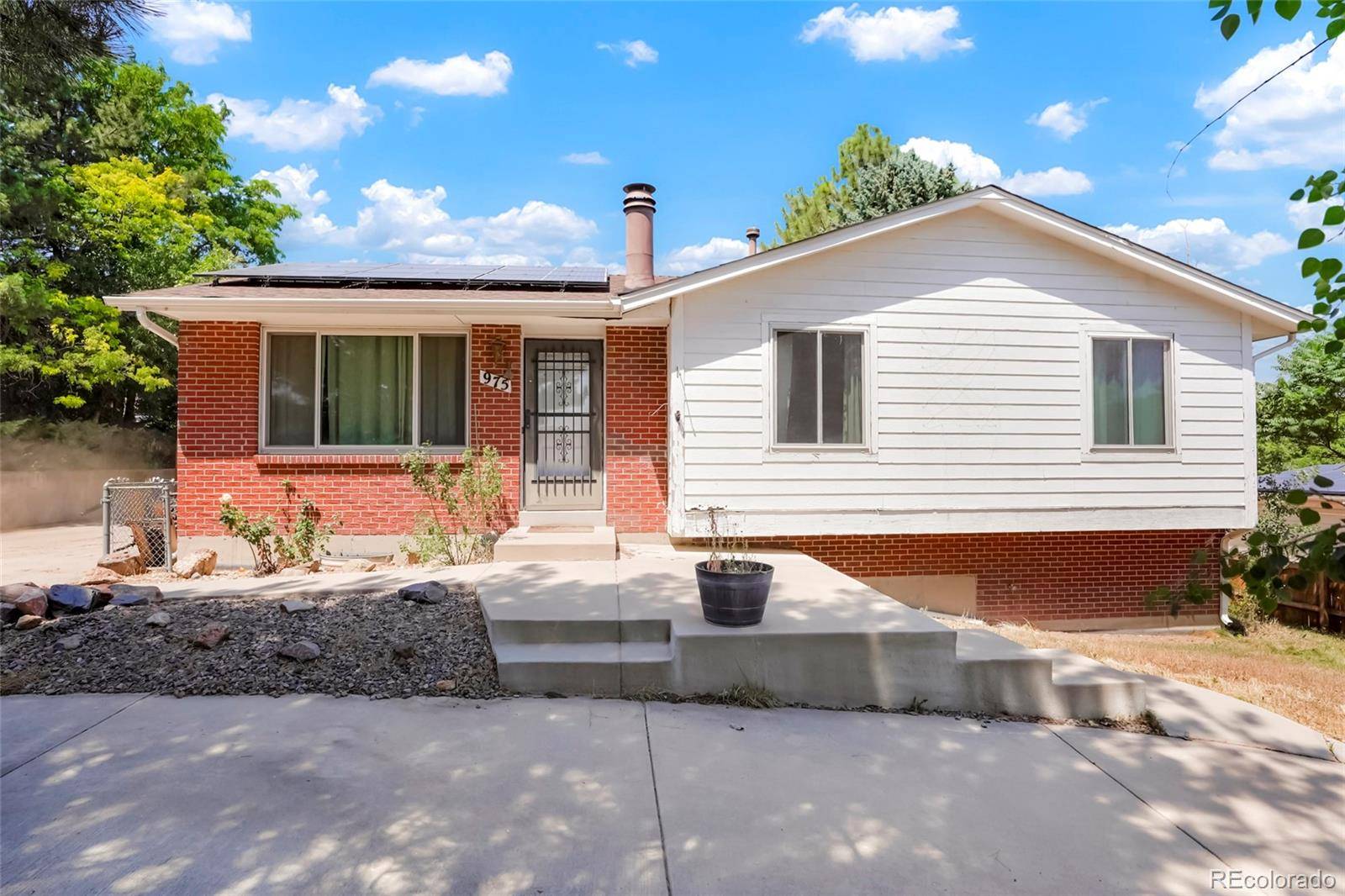 975 S Newland ST, Lakewood, CO 80226