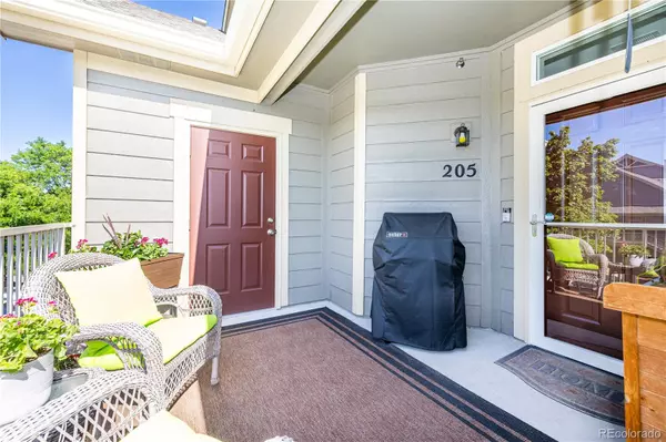 Longmont, CO 80504,804 Summer Hawk DR #9205
