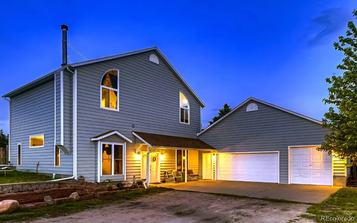 Elizabeth, CO 80107,8370 Midsummer LN