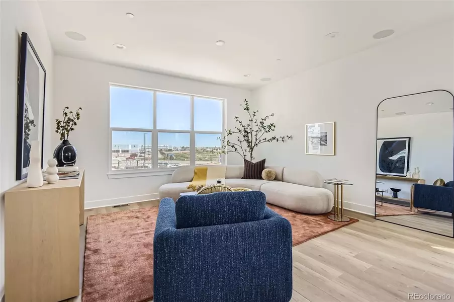 10880 E Hinsdale CIR, Centennial, CO 80112