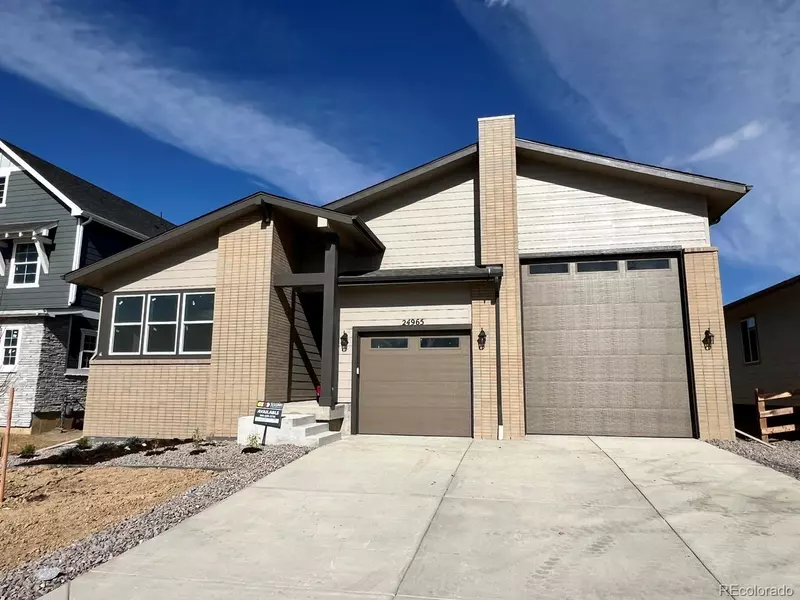 24965 E 41st AVE, Aurora, CO 80019