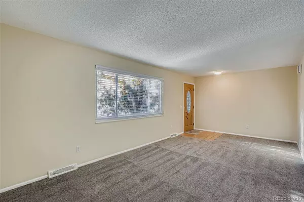 Lakewood, CO 80226,387 Upham ST