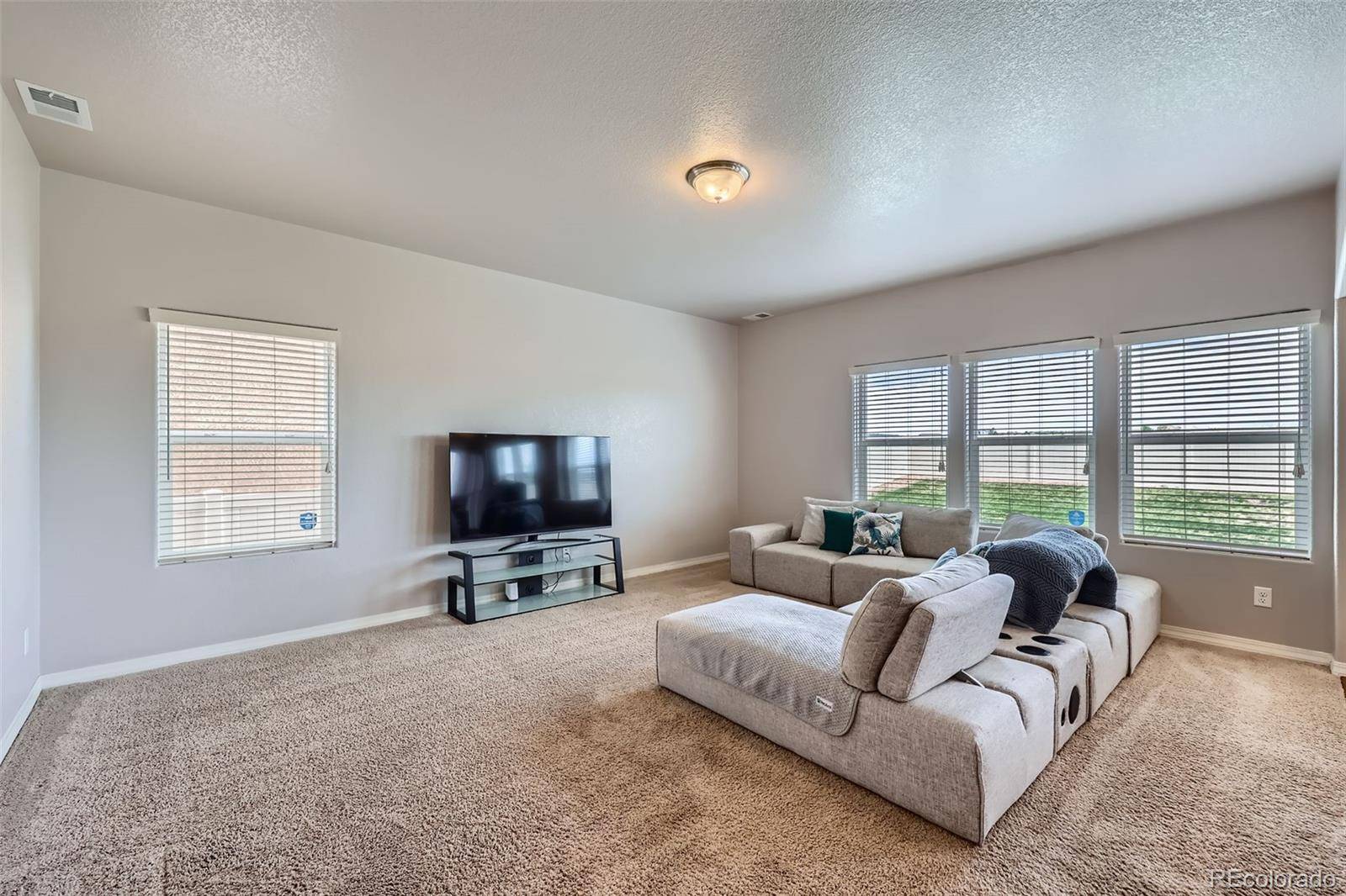 Colorado Springs, CO 80908,8964 Vanderwood RD