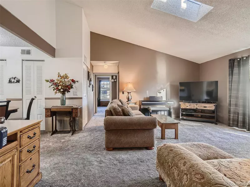 3314 S Ammons ST #202, Lakewood, CO 80227