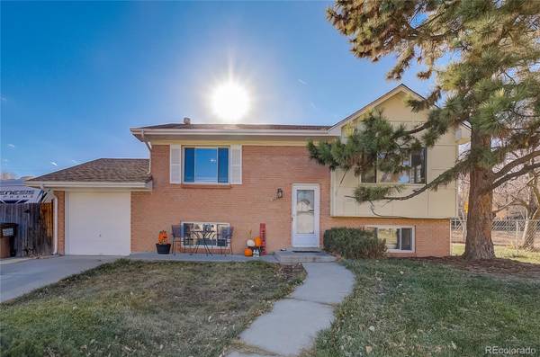 5660 Wellington Pkwy, Arvada, CO 80003