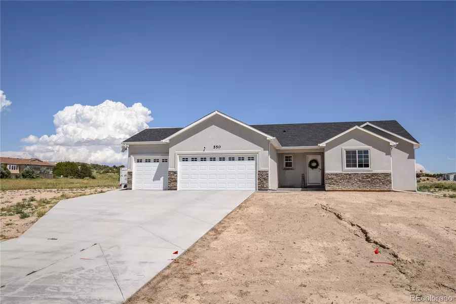 550 S Meredith DR, Pueblo West, CO 81007