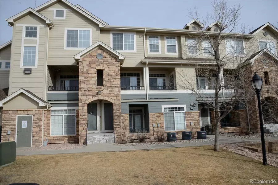 431 Black Feather LOOP #820, Castle Rock, CO 80104