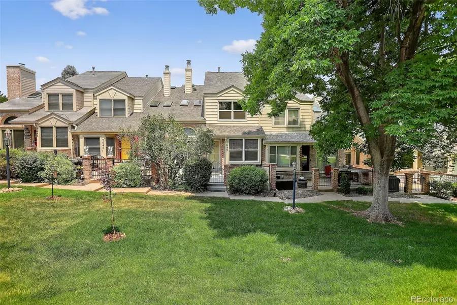 7643 S Cove CIR, Centennial, CO 80122