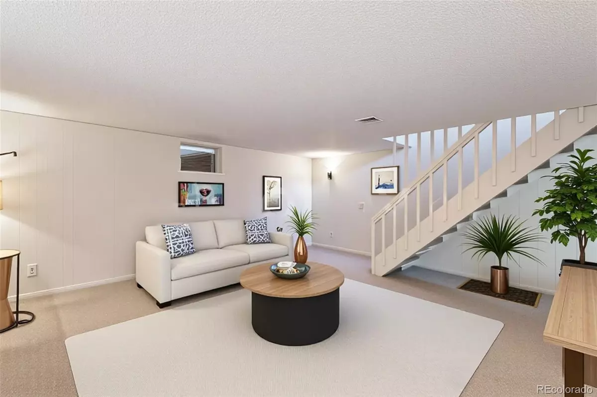 Centennial, CO 80121,4262 E Maplewood WAY