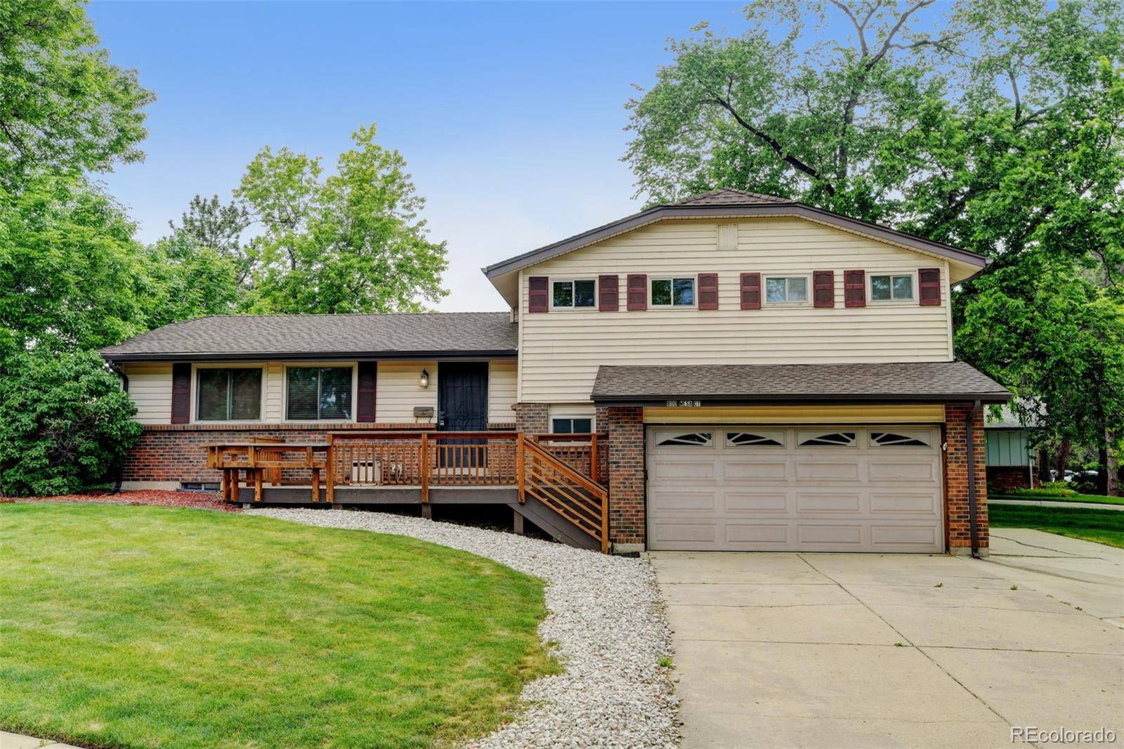 800 Mesa CT, Broomfield, CO 80020