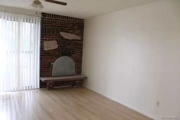 Denver, CO 80231,1302 S Parker RD #217