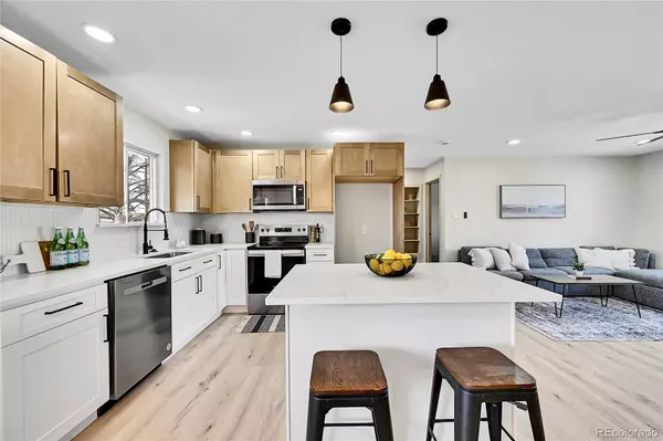 Pueblo, CO 81005,2103 Oakwood LN