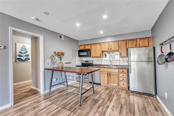 9110 E Arbor CIR #L, Englewood, CO 80111