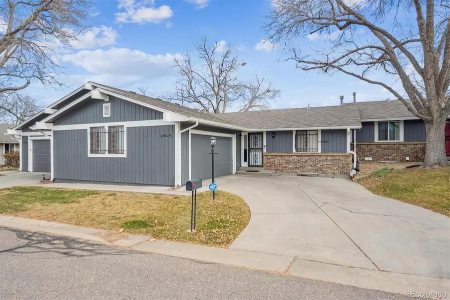 12024 E Maple AVE, Aurora, CO 80012