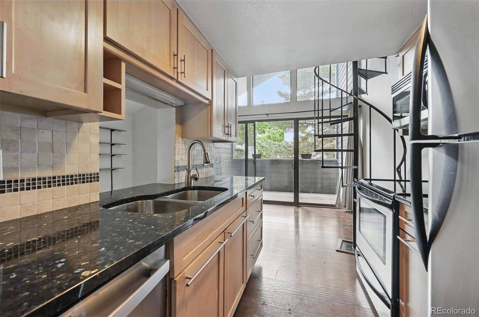 Englewood, CO 80111,9797 E Peakview AVE #C10