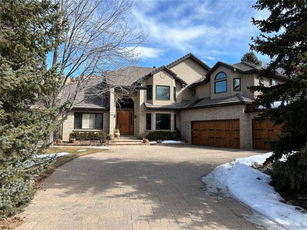 32 Lark Bunting LN, Littleton, CO 80127