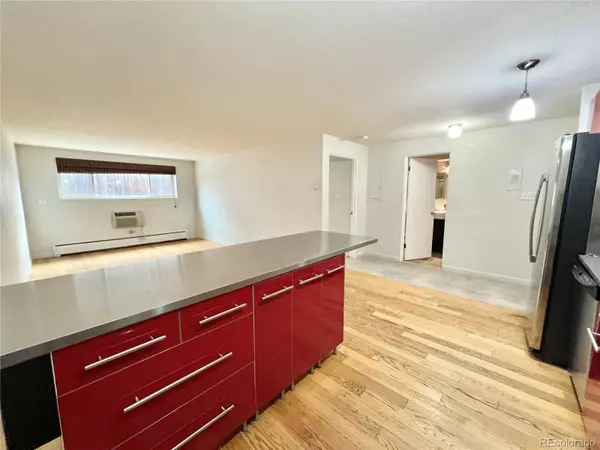 Denver, CO 80218,75 N Emerson ST #103