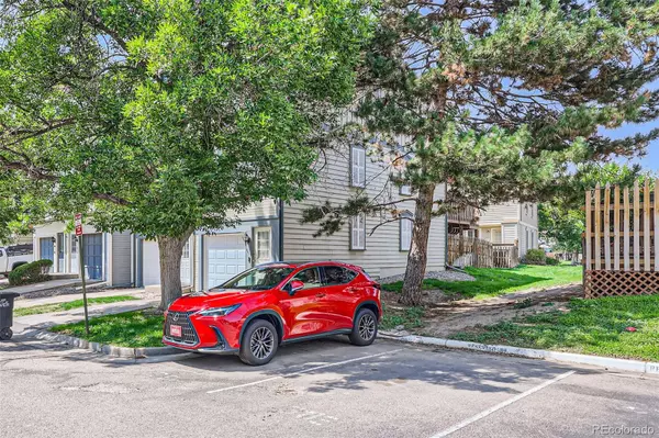 Denver, CO 80231,1699 S Trenton ST #142