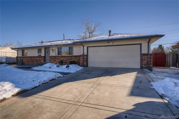 8546 W Utah AVE, Lakewood, CO 80232