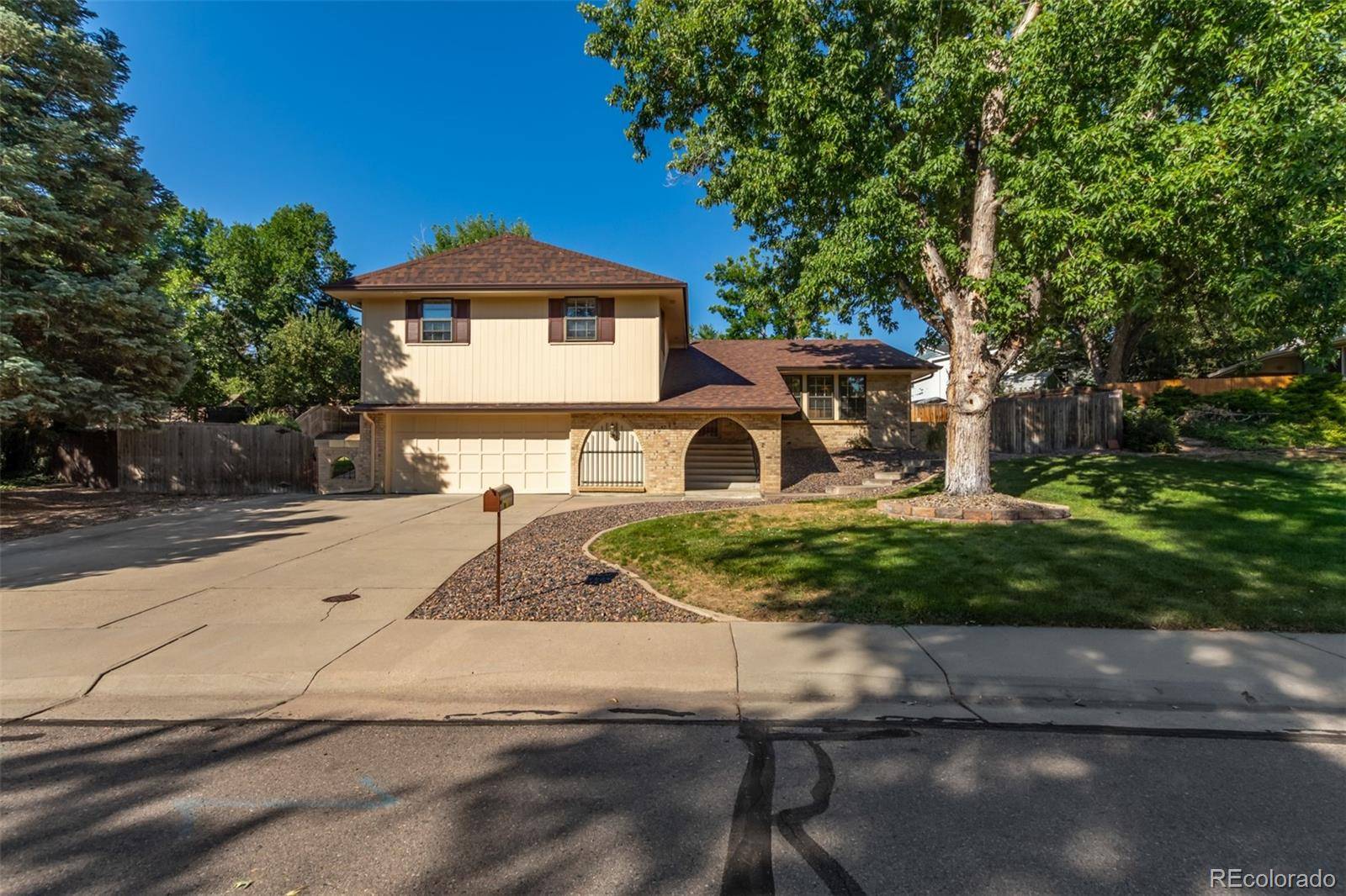 Lakewood, CO 80232,10290 W Idaho AVE