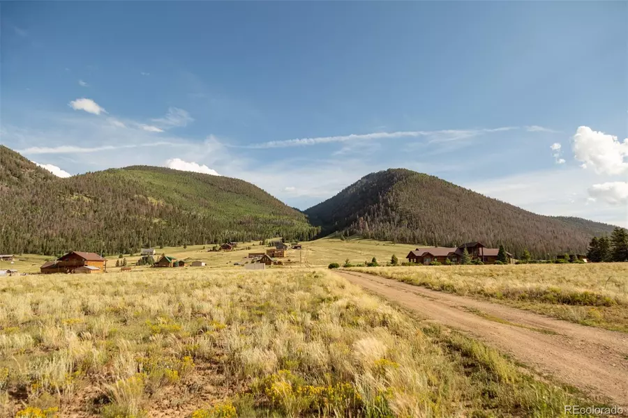 128 Antelope RD, Creede, CO 81130