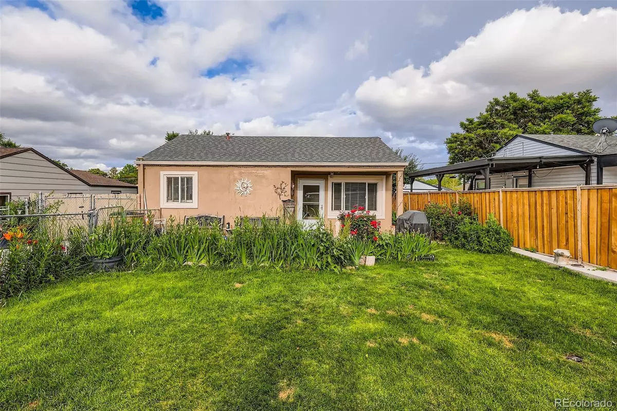 Denver, CO 80221,6736 Grove ST