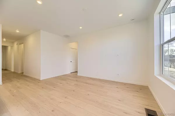 Elizabeth, CO 80107,261 Paloma WAY