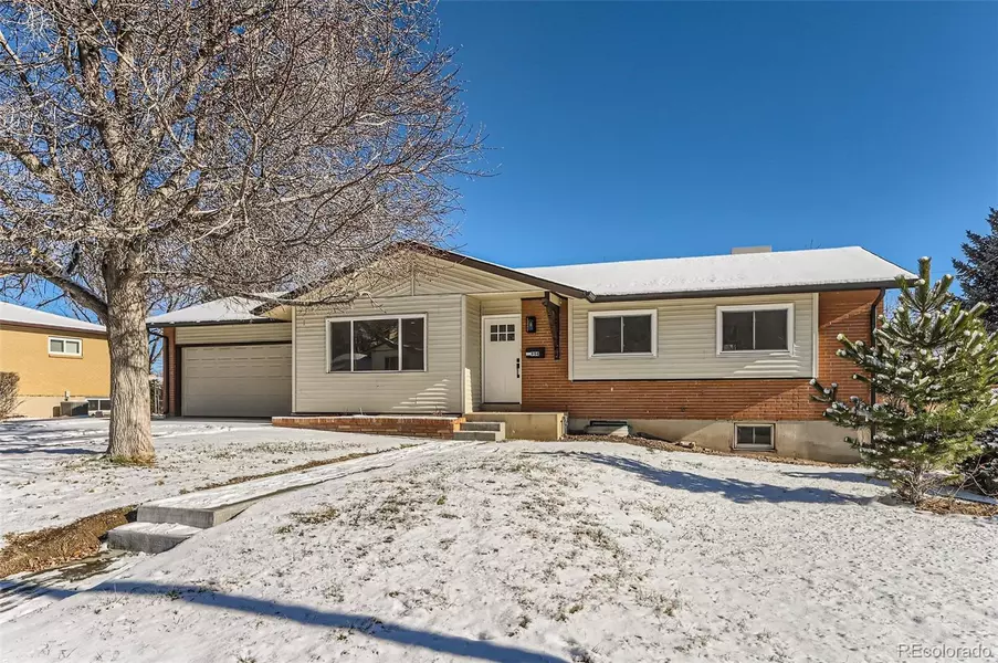 994 S Vivian CT, Lakewood, CO 80228