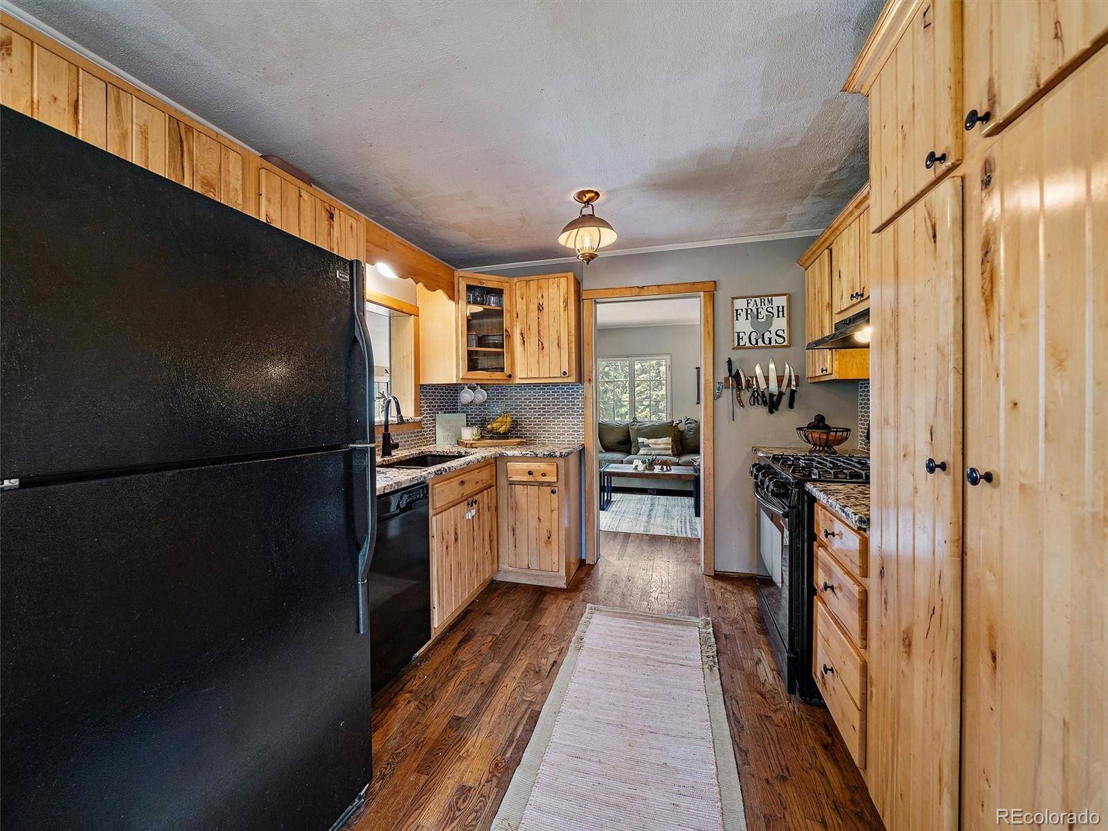 Evergreen, CO 80439,27385 Spruce LN