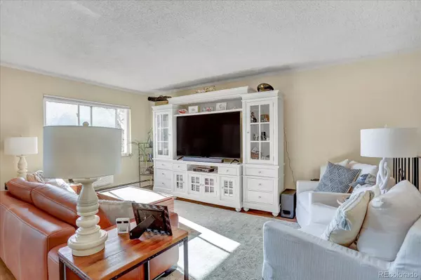 Denver, CO 80224,7040 E Girard AVE #406