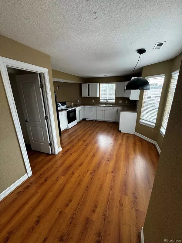 Denver, CO 80205,750 32nd ST