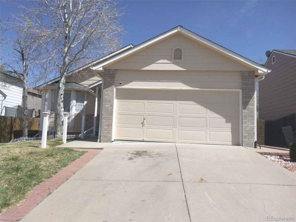 5156 S Valdai ST, Aurora, CO 80015