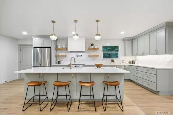 Centennial, CO 80122,3265 E Hinsdale PL