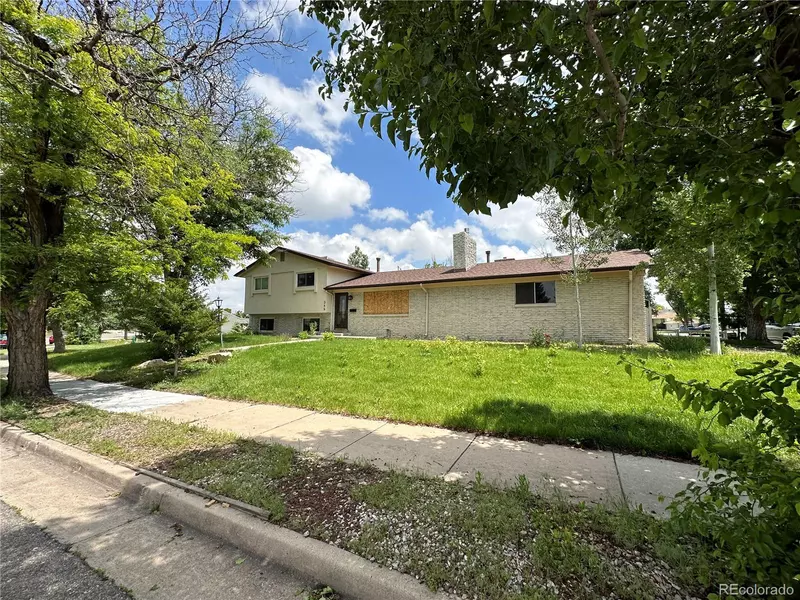 346 S Troy ST, Aurora, CO 80012