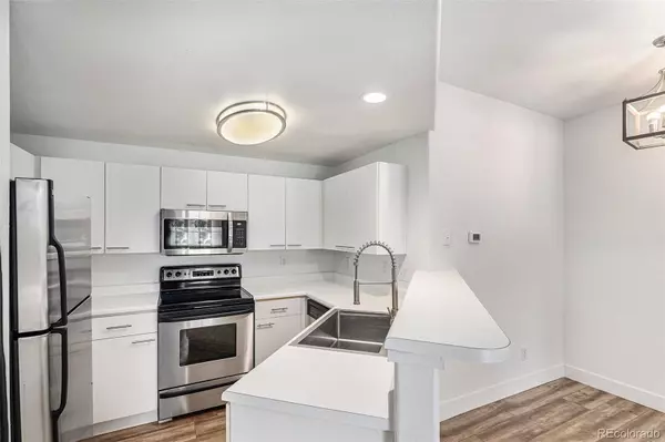 Englewood, CO 80112,8737 E Dry Creek RD #1714