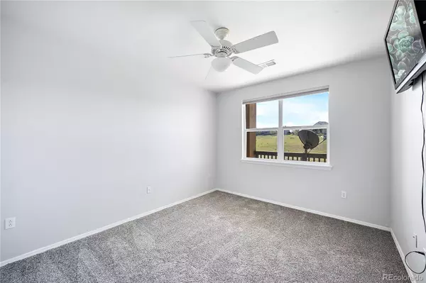 Englewood, CO 80112,15540 Canyon Gulch LN #209