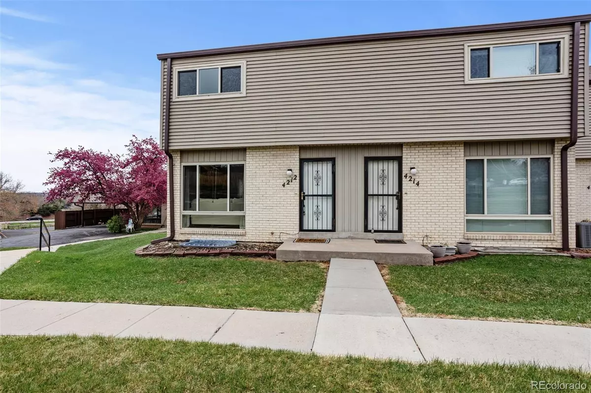 Littleton, CO 80123,4212 W Pondview DR
