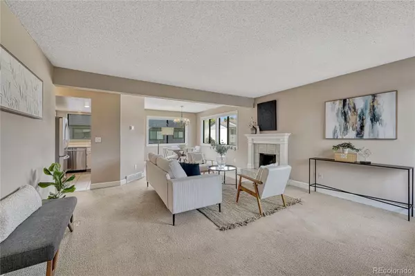 Lakewood, CO 80227,8873 W Yale AVE