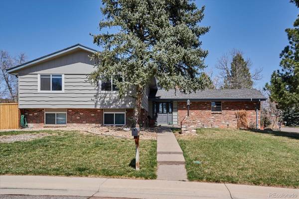 5309 W Roxbury PL, Littleton, CO 80128