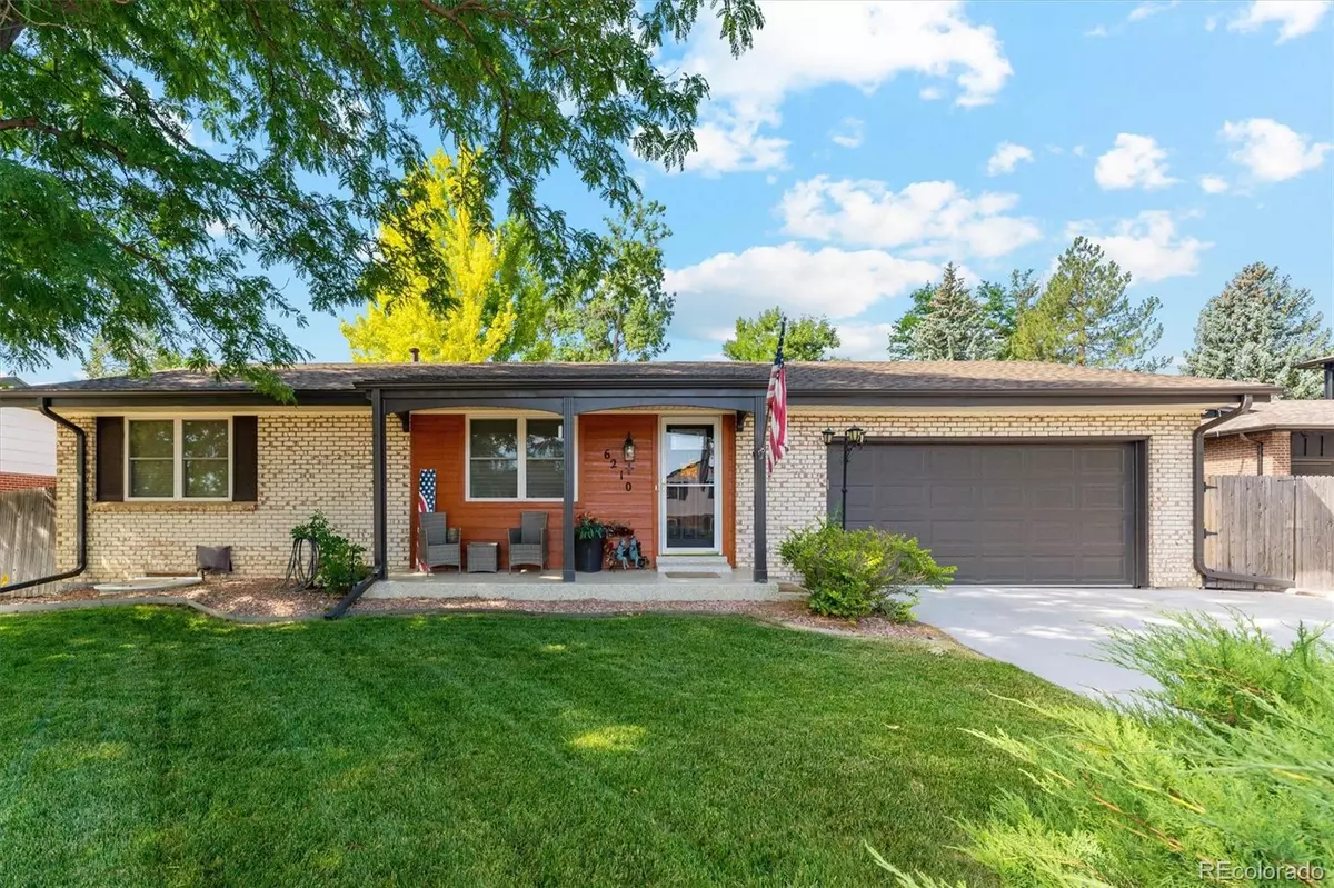 Littleton, CO 80123,6210 W Maplewood PL