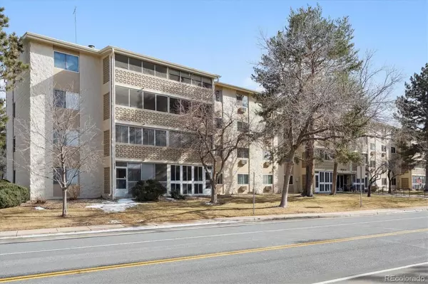 3184 S Heather Gardens WAY #403, Aurora, CO 80014